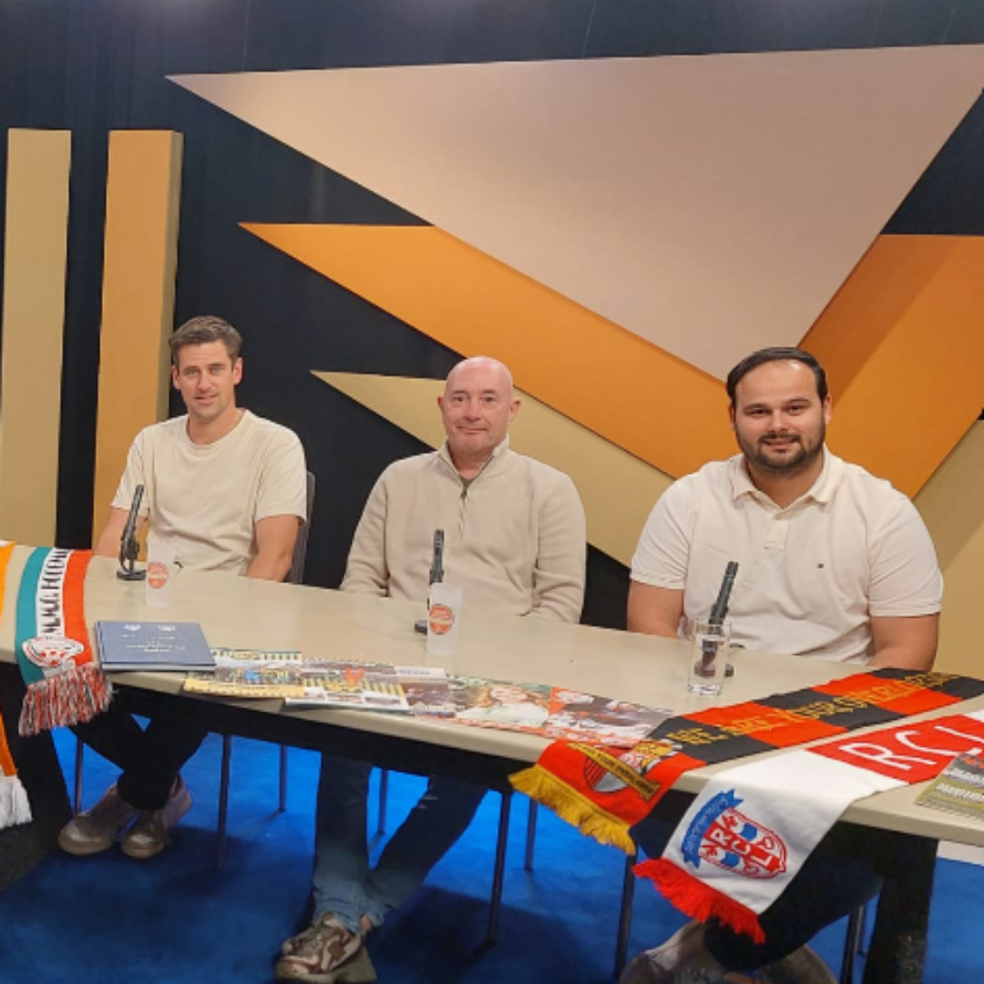 Koen van der Vlugt aan de Voetbaltafel bij LAV